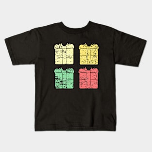 4 colored Vintage Retro Christmas Present Kids T-Shirt